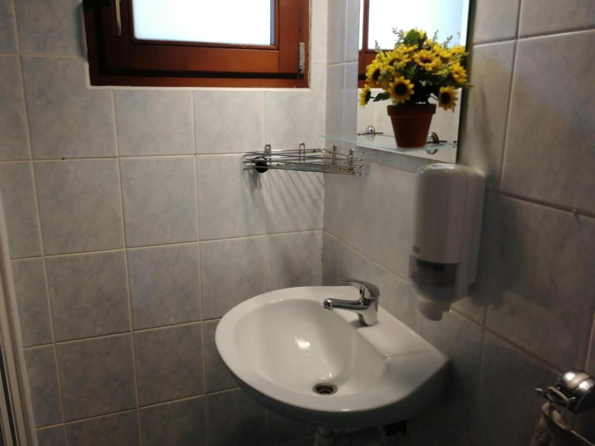 Chata Natasa Dedinky Bagian luar foto